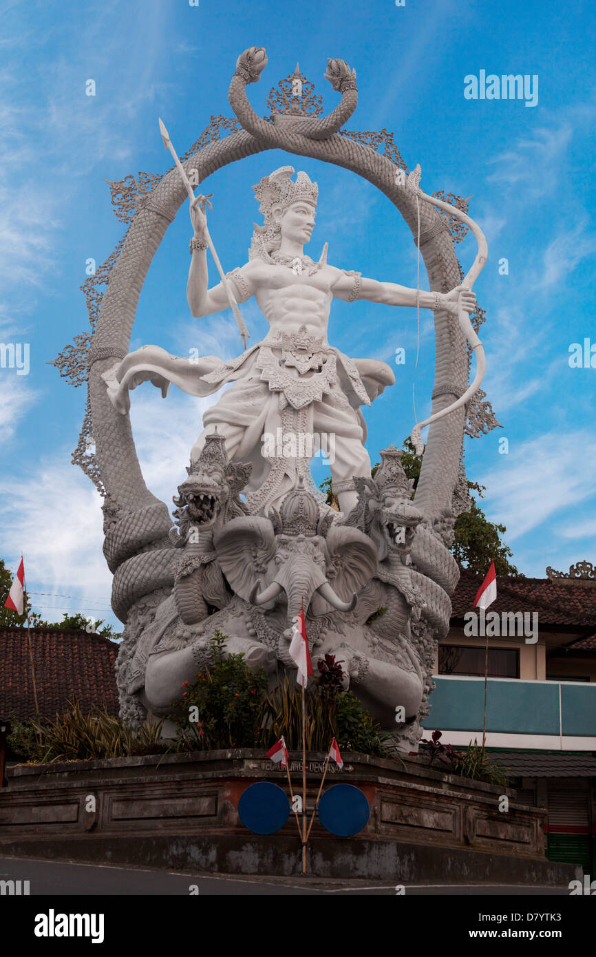 A large sculpture at the crossroads in Ubud, Indonesia, Bali Stock Photo