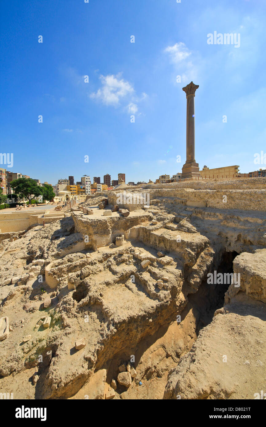Pompeys Pillar Alexandria Egypt North Africa Stock Photo Alamy