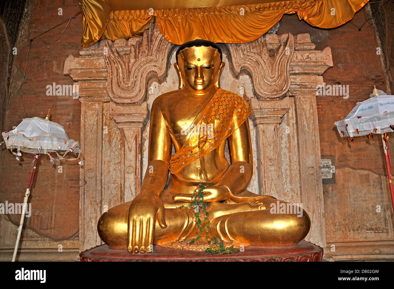 Buddha statue,  Ananda Paha temple, Bagan, Myanmar Stock Photo