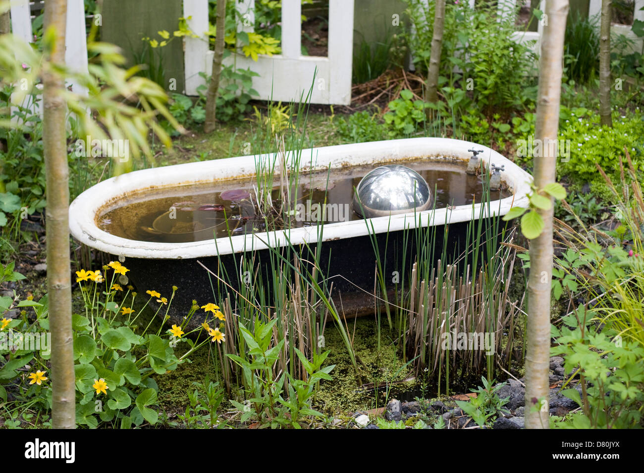 Old tin bath garden hires stock photography and images Alamy