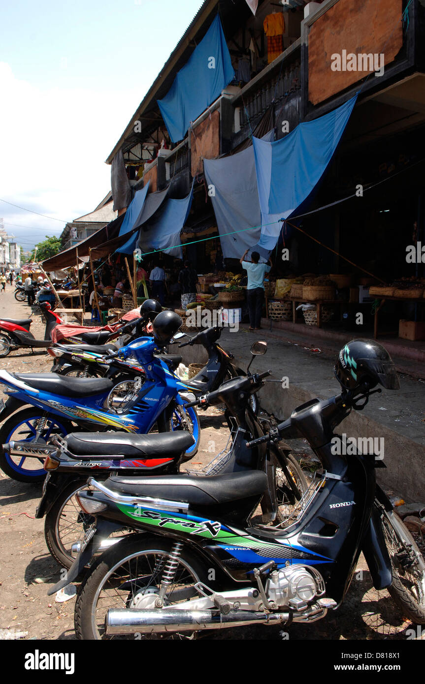 Singaraja market bali hires stock photography and images Alamy