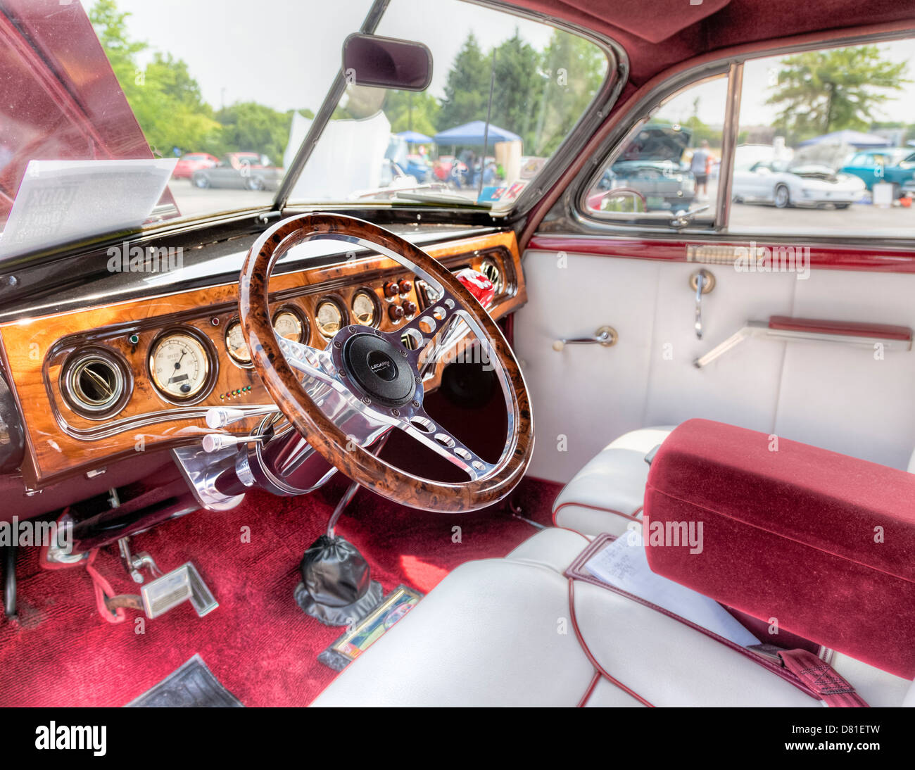 Restored classic car interior hi-res stock photography and images - Alamy