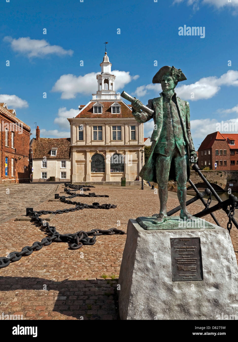 Statue of Captain George Vancouver in front of The Custom House, Kings ...