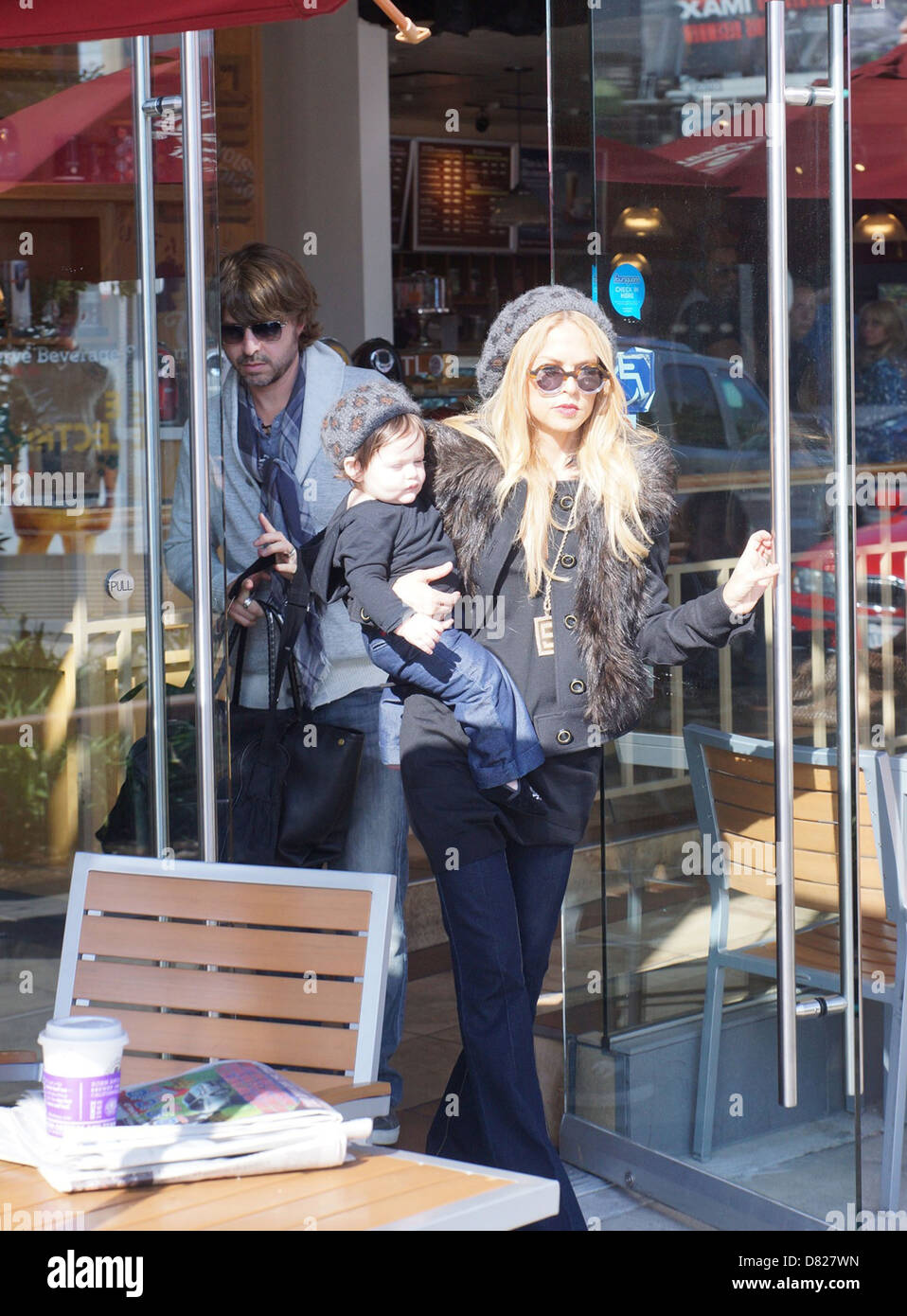 Rachel Zoe and husband Rodger Berman spend the day with their son(01)