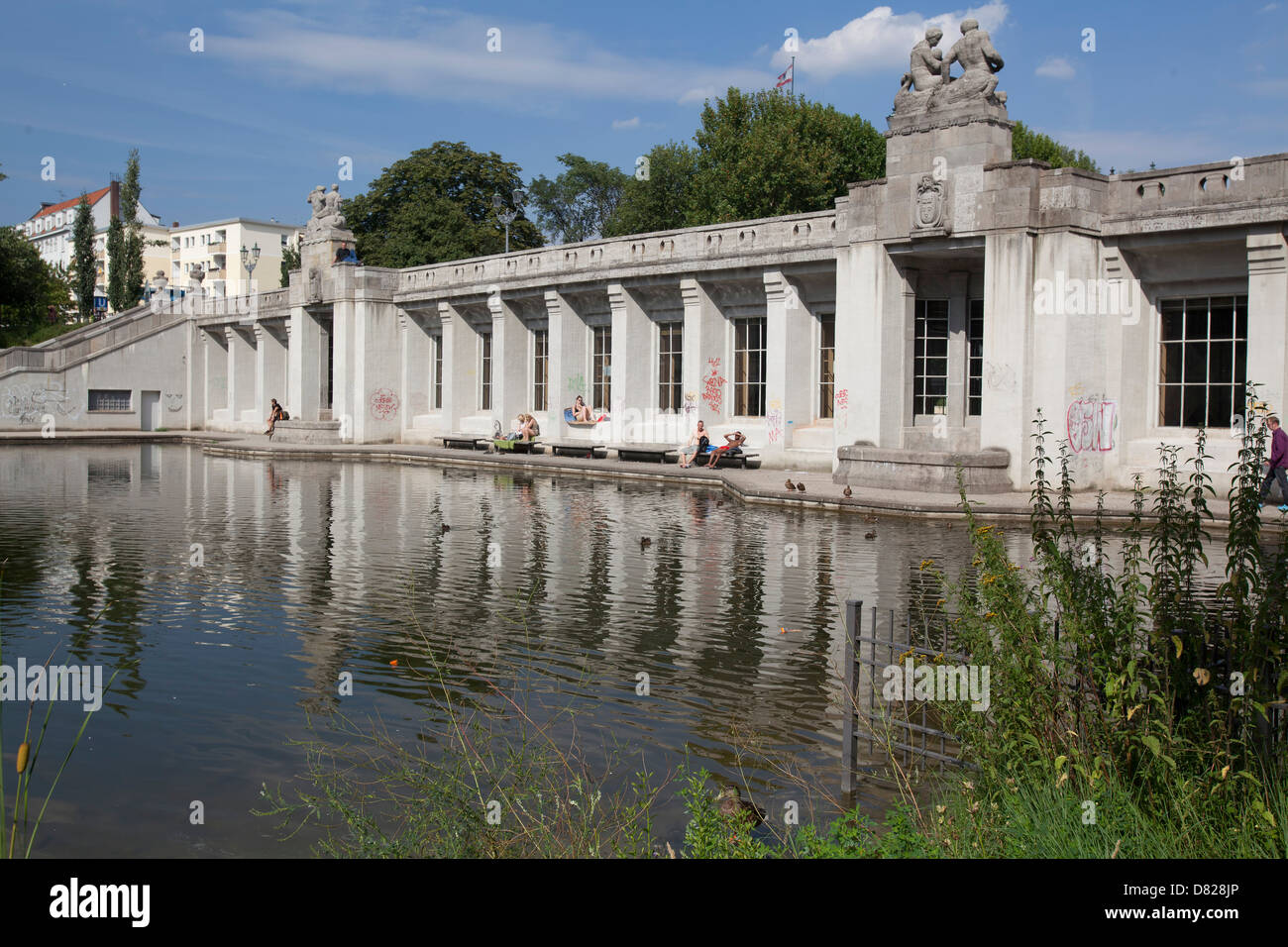 Berlin germany summer hi-res stock photography and images - Alamy