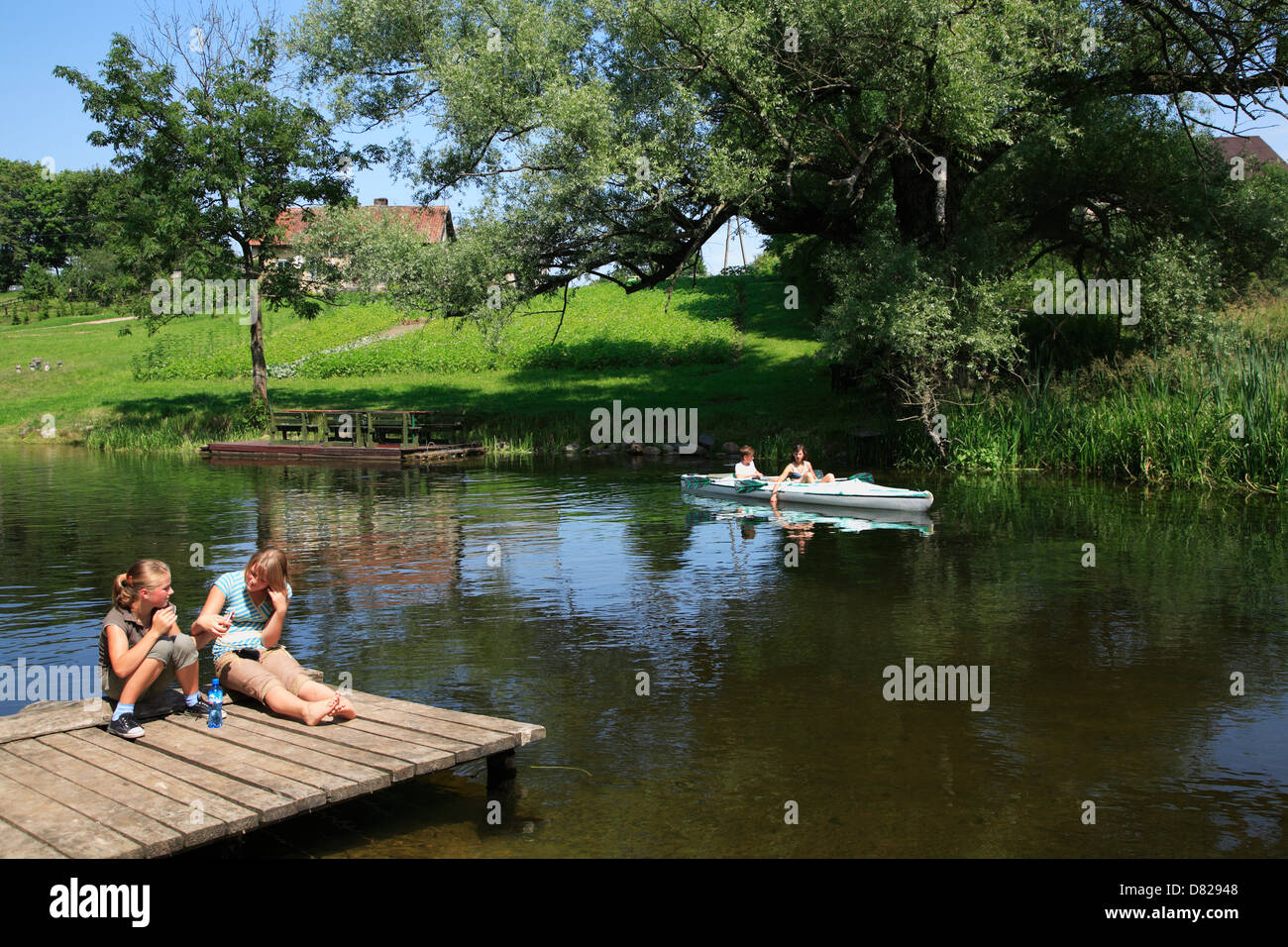 paddling-at-krutynia-river-masurian-lake-district-poland-stock-photo