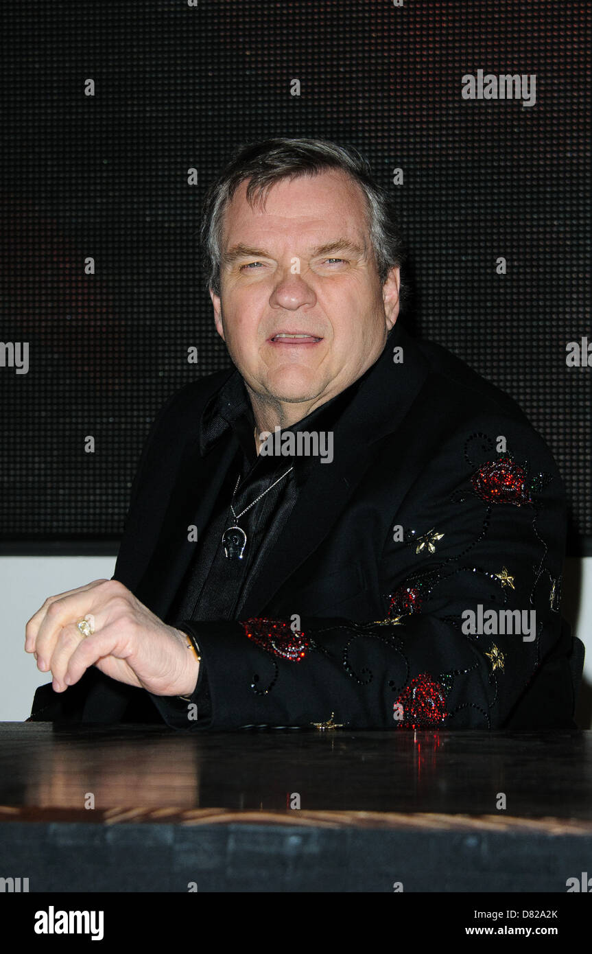 Meat Loaf signs copies of his new album, 'Hell In A Handbasket' at HMV