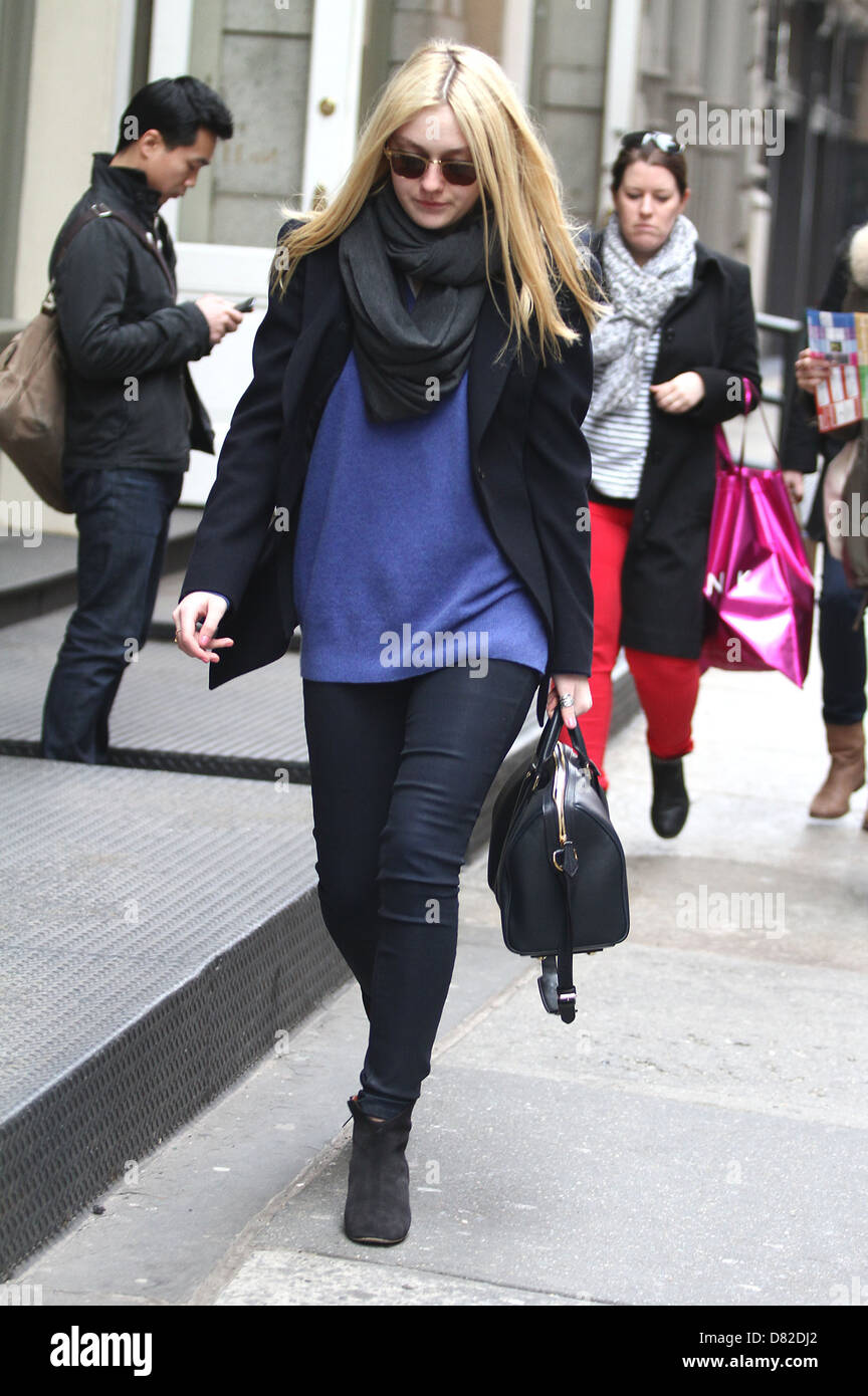 Actress Dakota Fanning taking a stroll in SoHo New York City, USA - 27.