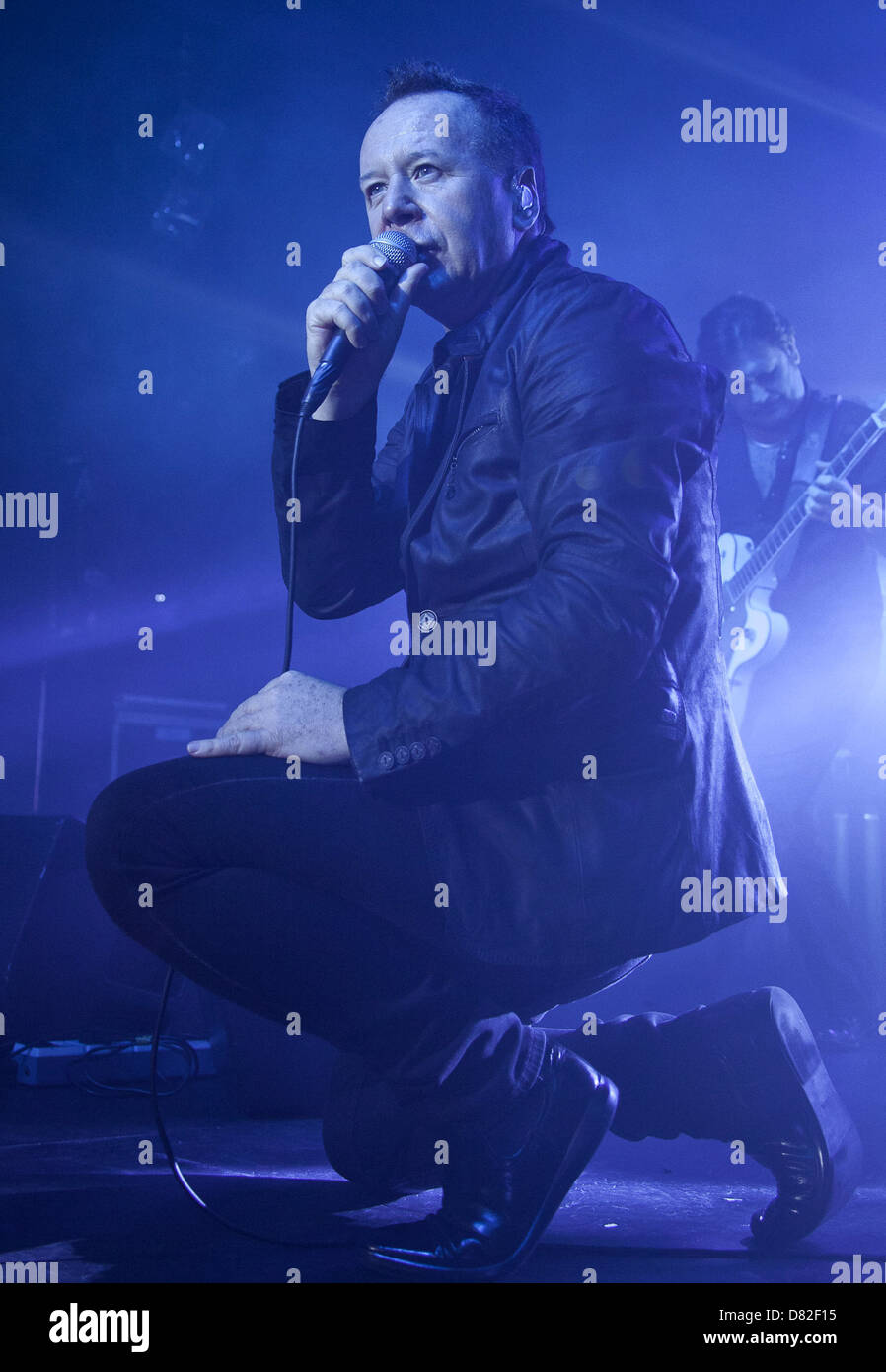 Jim Kerr Simple Minds performing at the Casino de Paris Paris, France