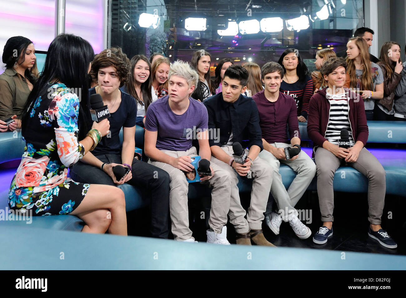 Harry Styles Niall Horan Zayn Malik Liam Payne And Louis Tomlinson One Direction S First Ever Live Canadian Television Appearance On New Music Live Shut Down The Street Outside Much Hq After Thousands Of Screaming Fans