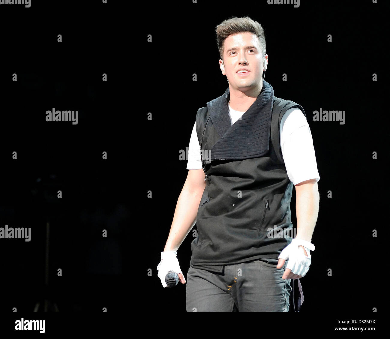 Logan Henderson Big Time Rush Performs On Stage At The Air Canada Centre During Their The Better With U Tour Toronto Canada Stock Photo Alamy Logan Henderson Big Time Rush Performs On Stage At The Air Canada Centre During Their The Better With U Tour Toronto Canada Stock Photo Alamy