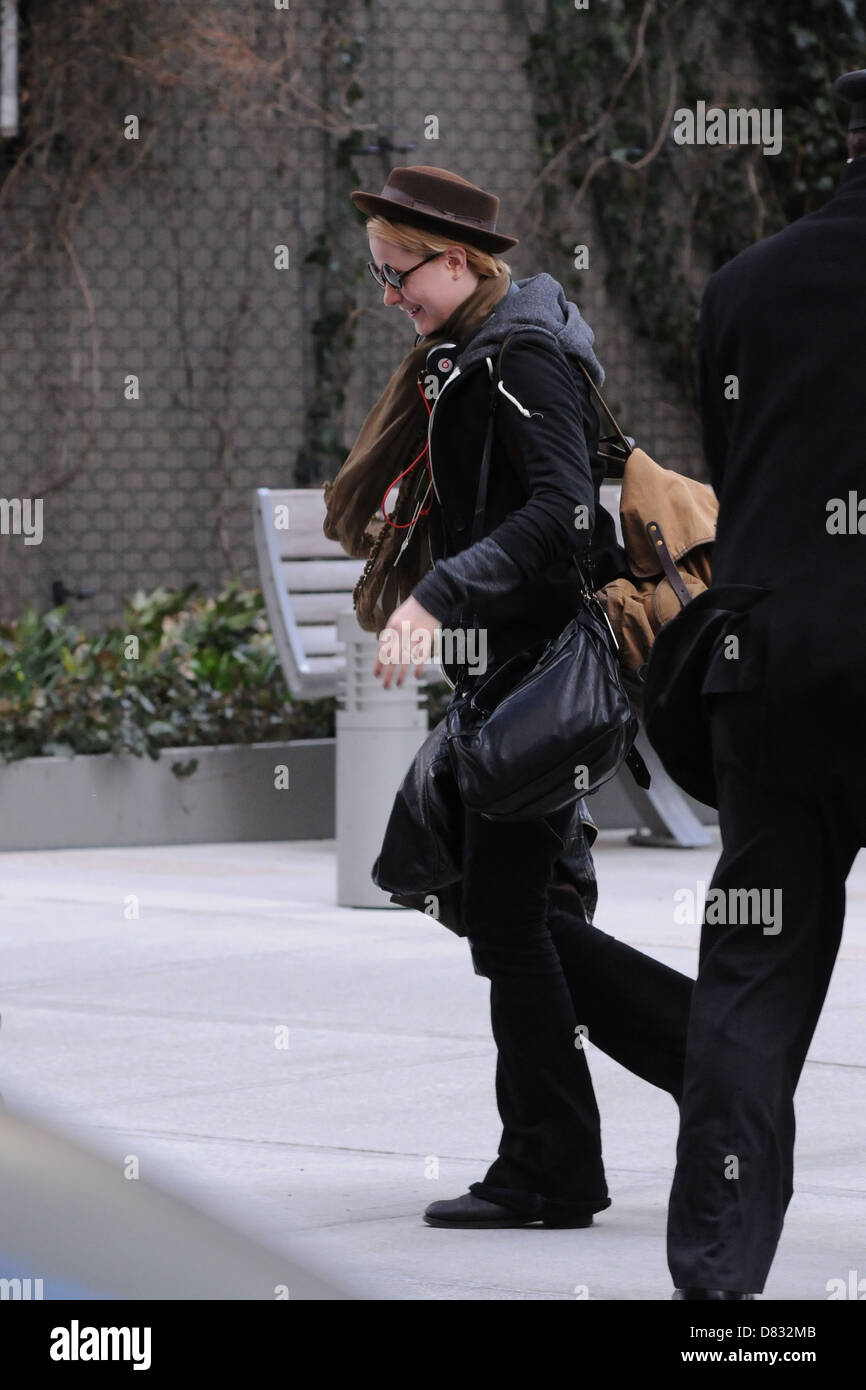 Evan Rachel Wood leaving her Manhattan Hotel New York City, USA - 25.02 ...