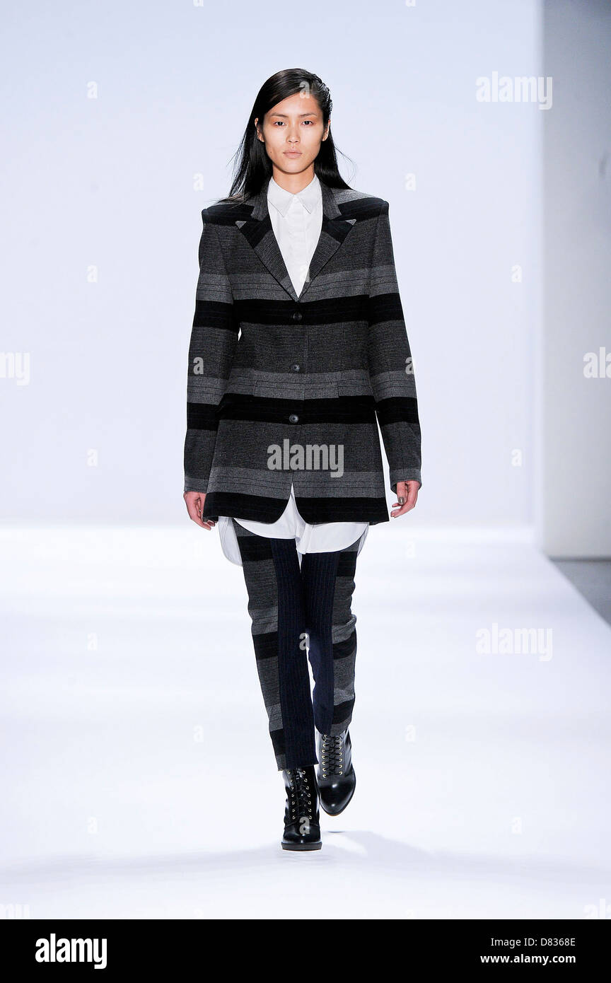 Chai richard fall runway images Chai richard fall runway pictures