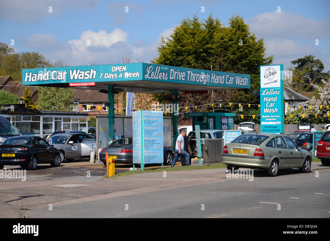 Hand car wash hires stock photography and images Alamy