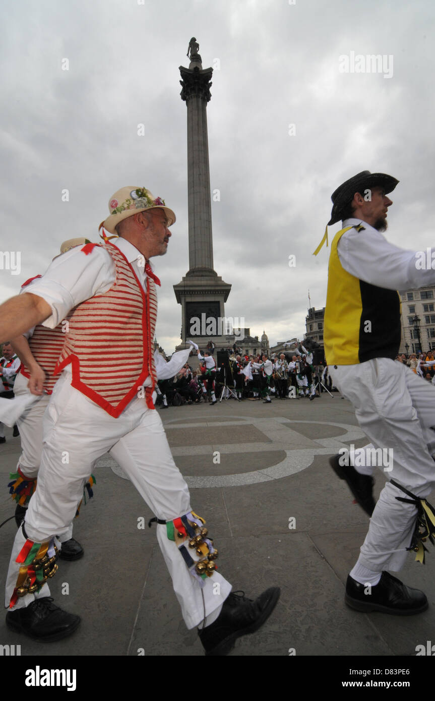 Trafalgar Square, London, UK. 18th May 2013. Morris Dancing in Trafalgar Square in front of Nelson's Column. Morris Dancing day in Trafalgar Square with Morris Dancers from around Britain. Credit:  Matthew Chattle / Alamy Live News Stock Photo