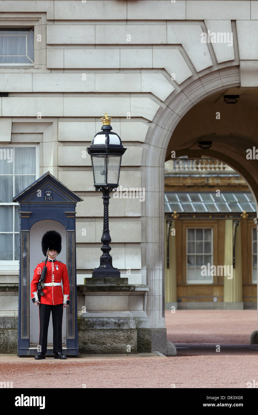 The queen's guard at Buckingham Palace, London, United Kingdom Stock Photo