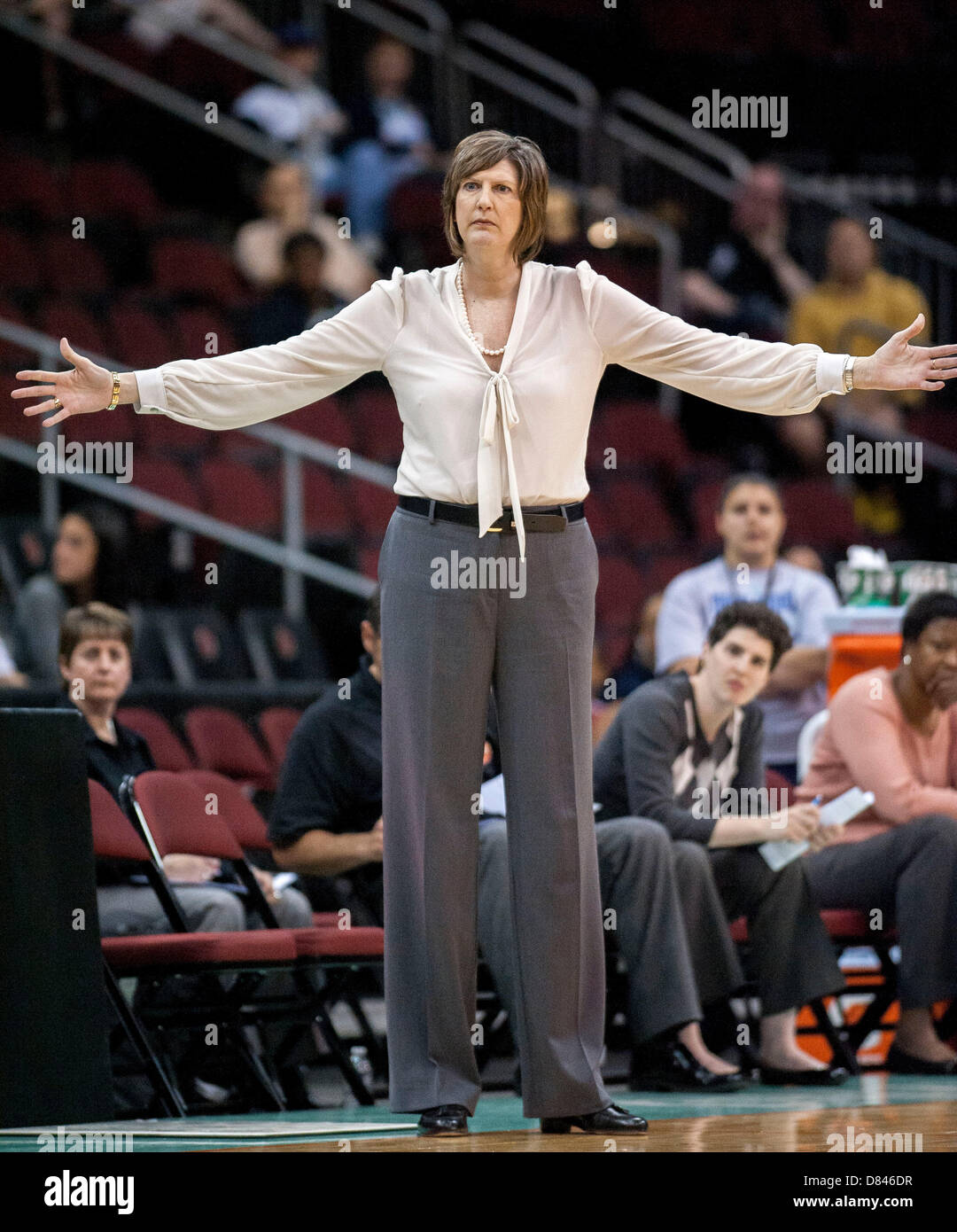 May Newark New Jersey U S Suns Head Coach Anne May Newark New Jersey U S Suns Head Coach Anne