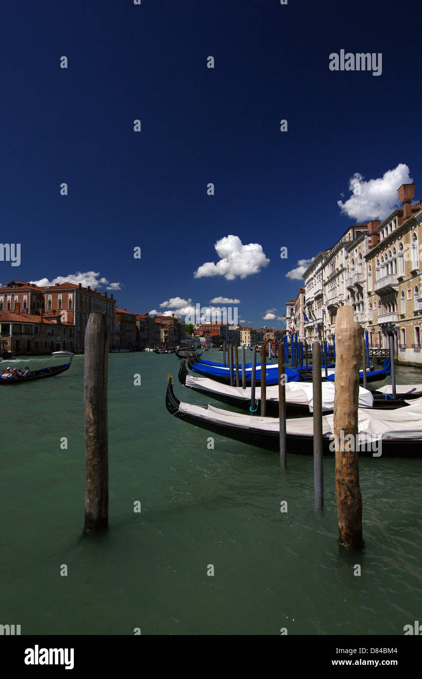 Venice gondolas on grand canal hi-res stock photography and images - Alamy