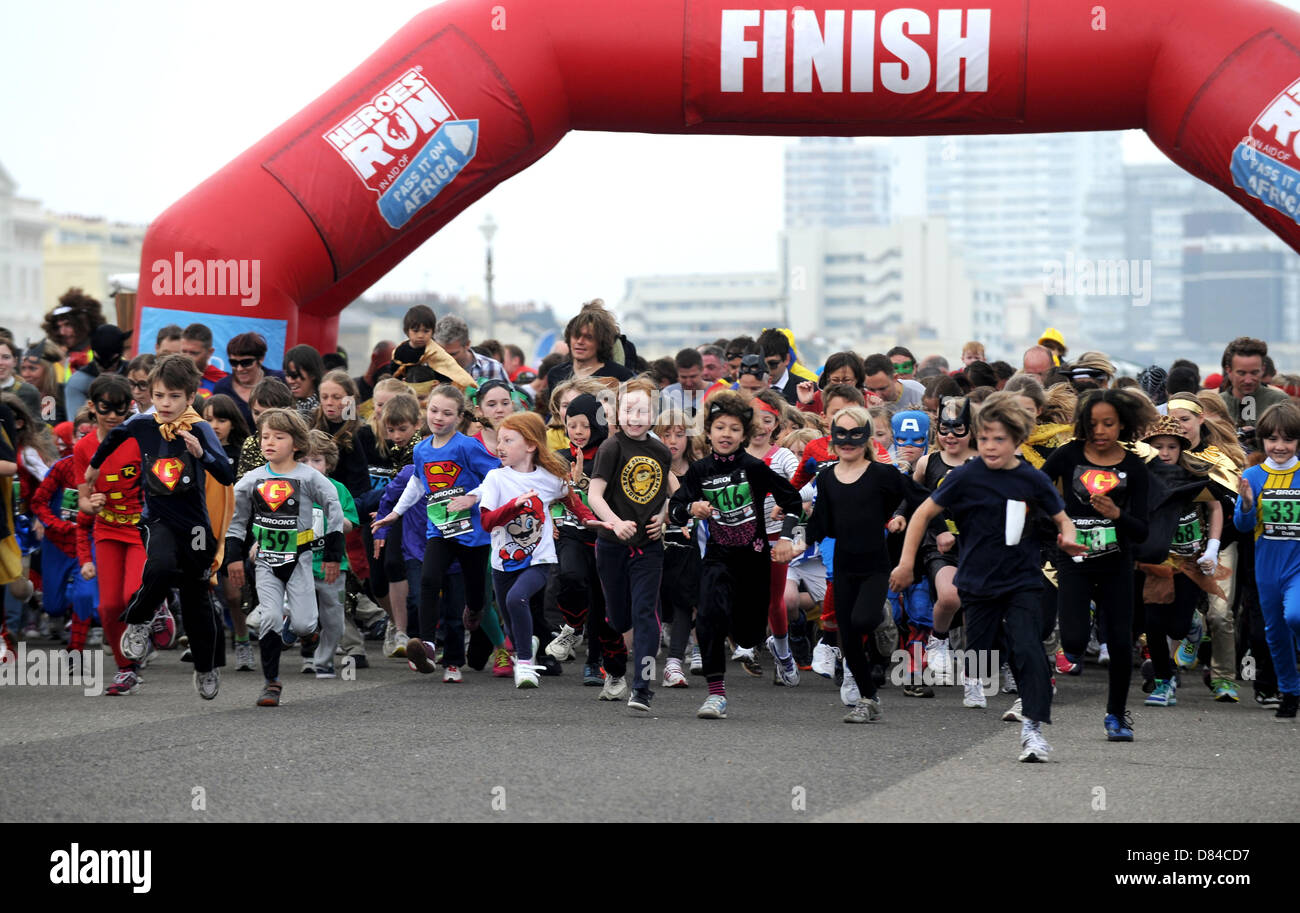 Hove, Sussex UK. 19th May 2013. Hundreds of people including children ...