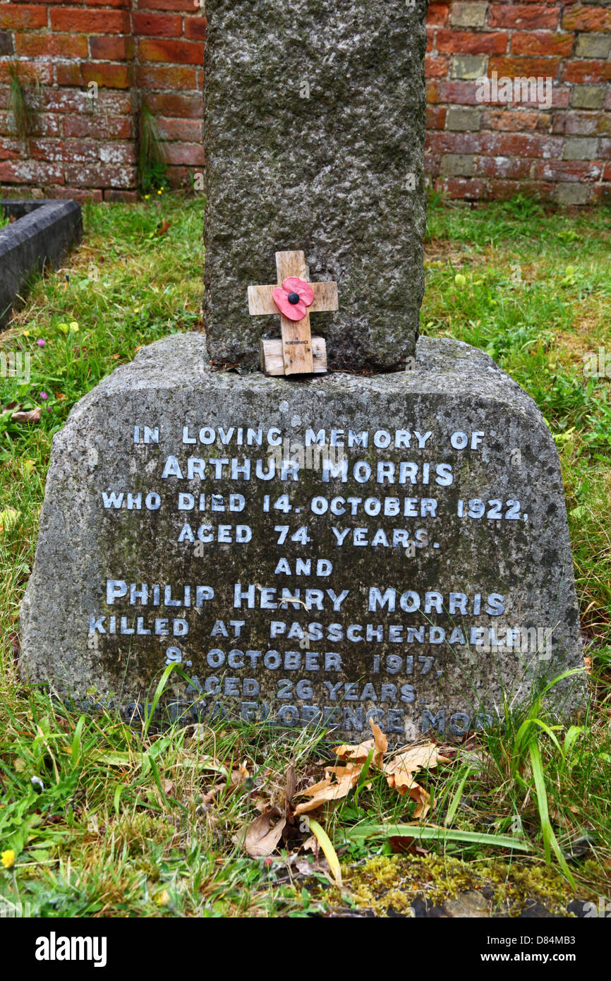 Grave of Philip Henry Morris who was killed at Passchendale in October 1917, Southborough churchyard, Kent, England Stock Photo
