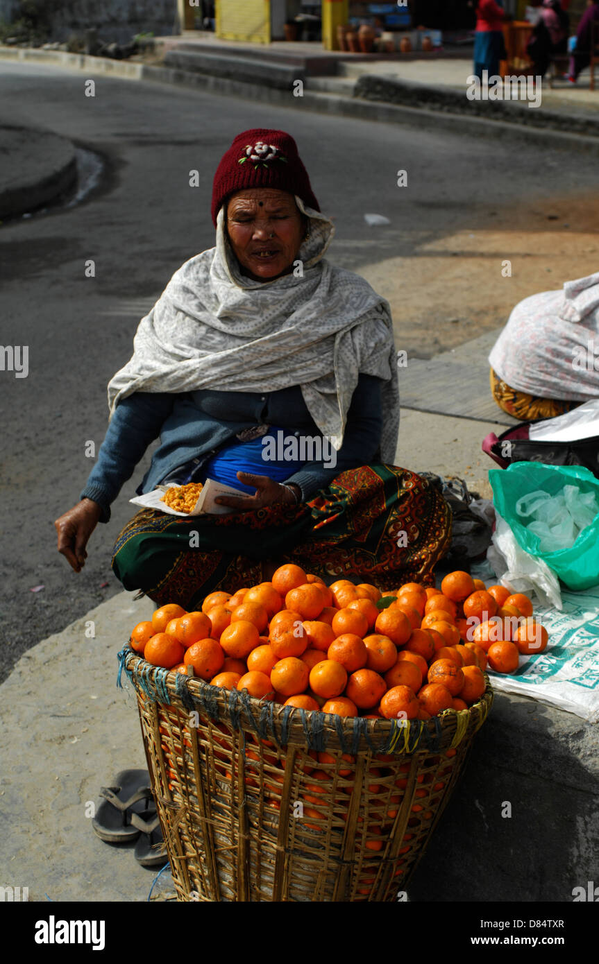 fruit and vegetable vendor Stock Photo Alamy