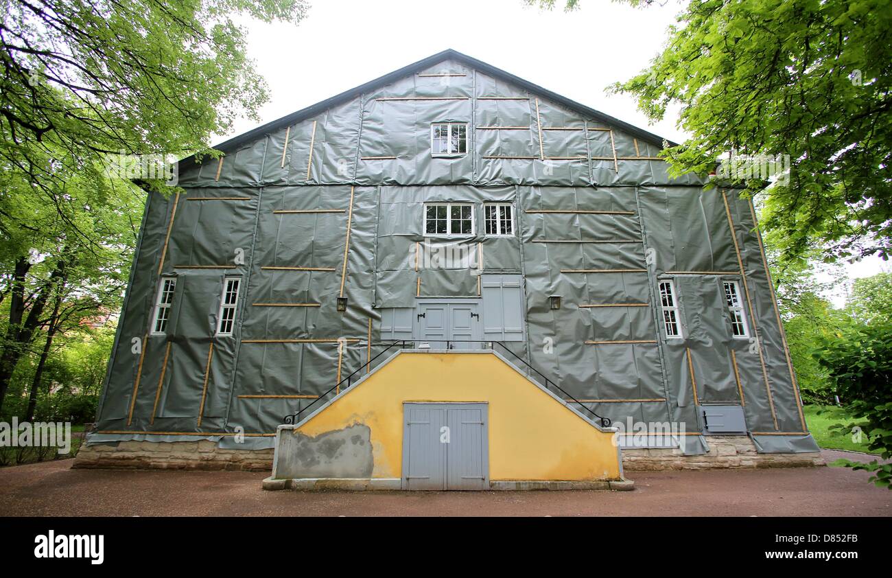 The Goethe Theater is covered with tarps in Bad Lauchstaedt, Germany, 10 May 2013. The theater conceived of and opened by Goethe more than 200 years ago is in need of serious renovation work. The timber-frame building is suffereing from serious dry and wet rot. Photo: Jan Woitas Stock Photo