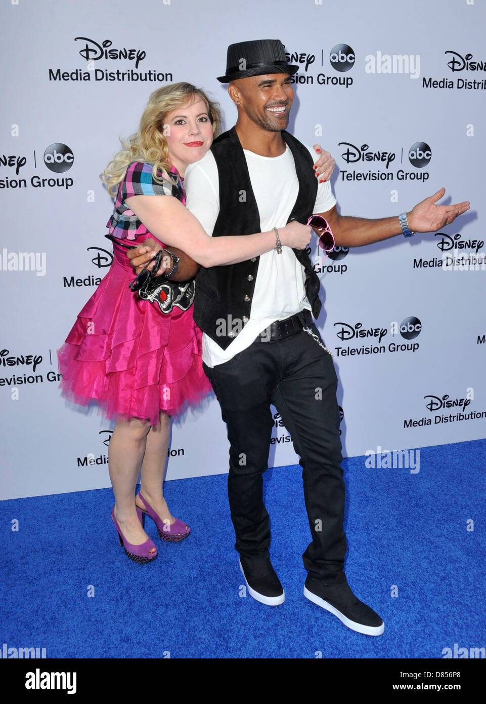 Actors KIRSTEN VANGSNESS and SHEMAR MOORE on the red carpet during the 2011...