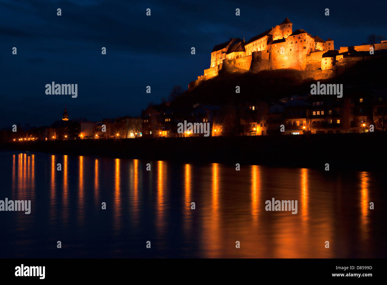 Burghausen castle bavaria night hi-res stock photography and images - Alamy