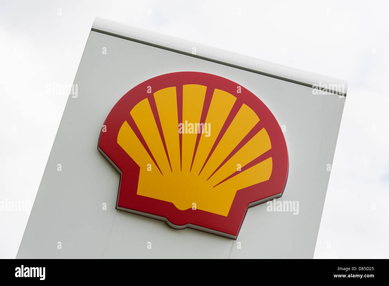 Shell logo on a petrol station sign Stock Photo