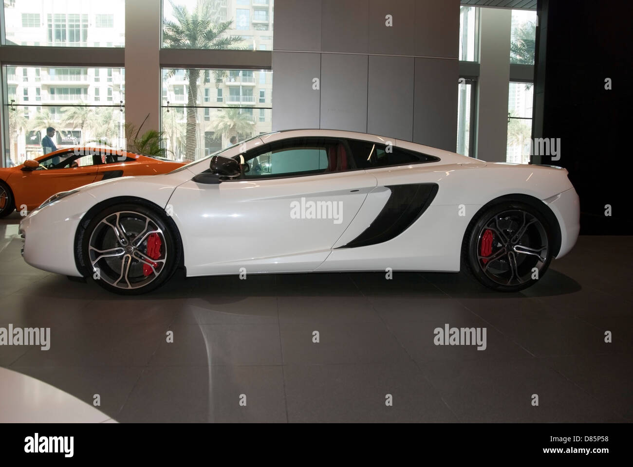White Mclaren Mp4 12c Coupe Sports Car Stock Photo 56675508 Alamy