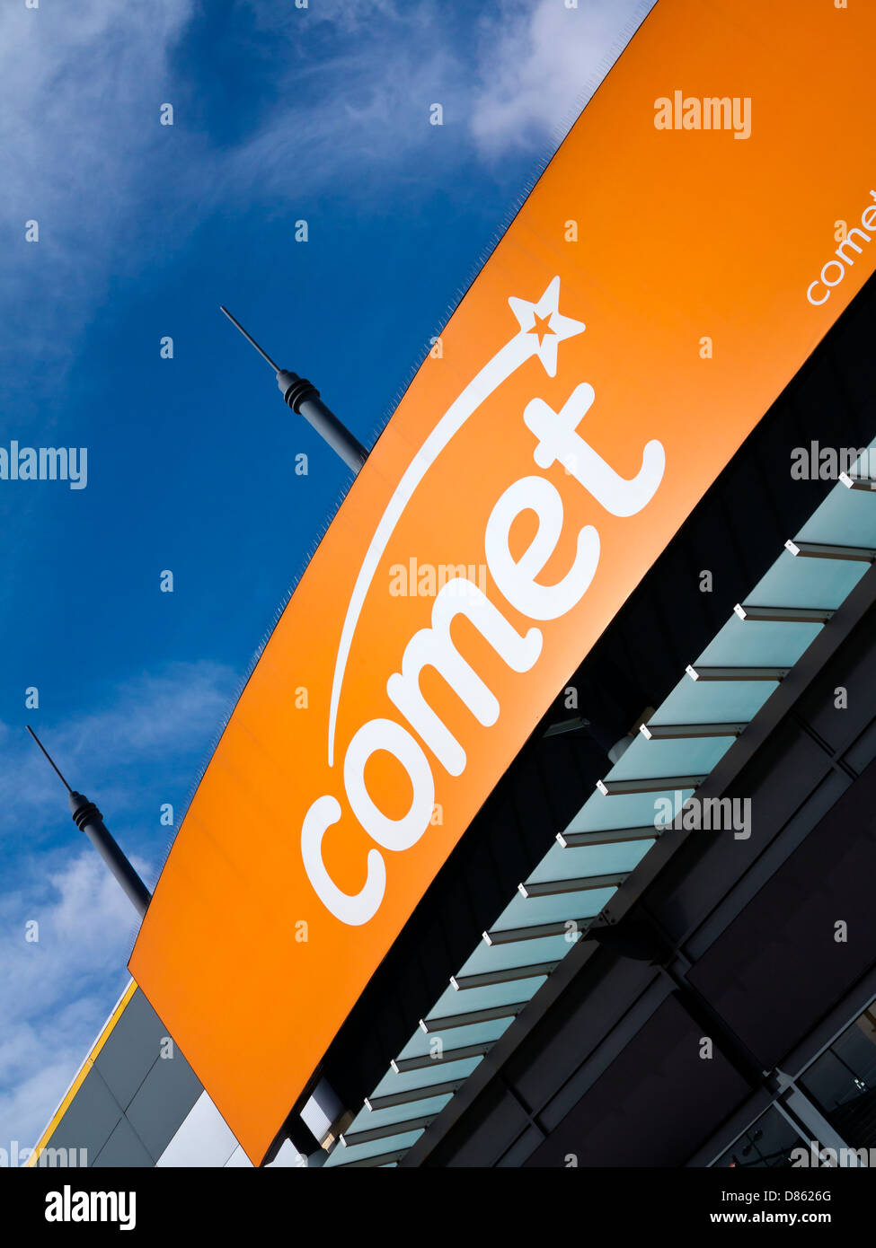 Sign outside a closed Comet store in Mansfield Nottinghamshire the UK based electrical retailer closed all its shops in 2012 Stock Photo