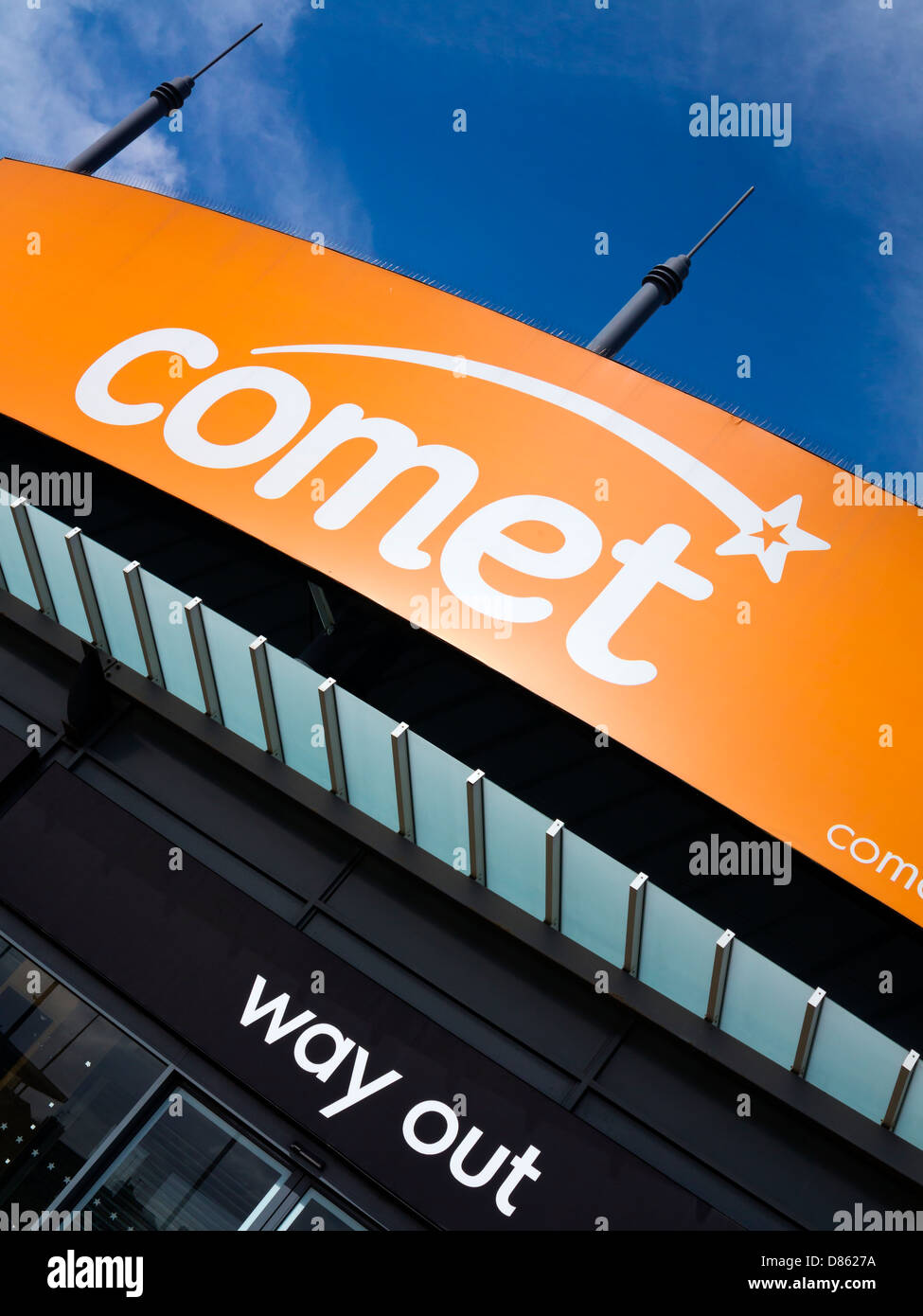 Sign outside a closed Comet store in Mansfield Nottinghamshire the UK based electrical retailer closed all its shops in 2012 Stock Photo