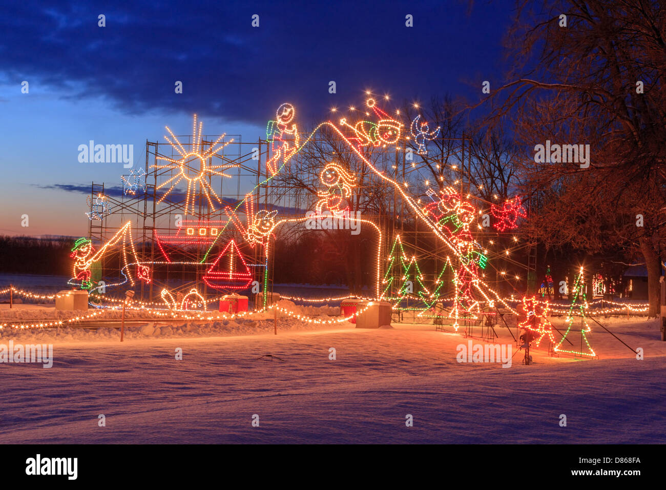 Lights on the Lake annual Christmas lights Onondaga Lake Park Syracuse