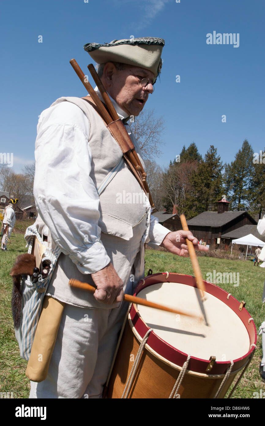 Drum and fife hires stock photography and images Alamy