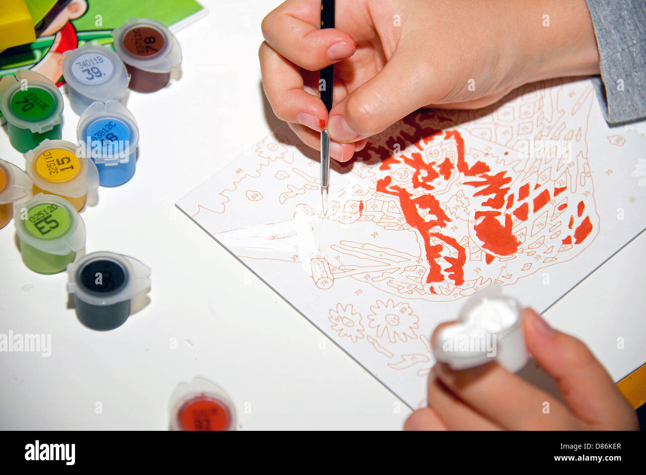 Hand child painting hi-res stock photography and images - Alamy