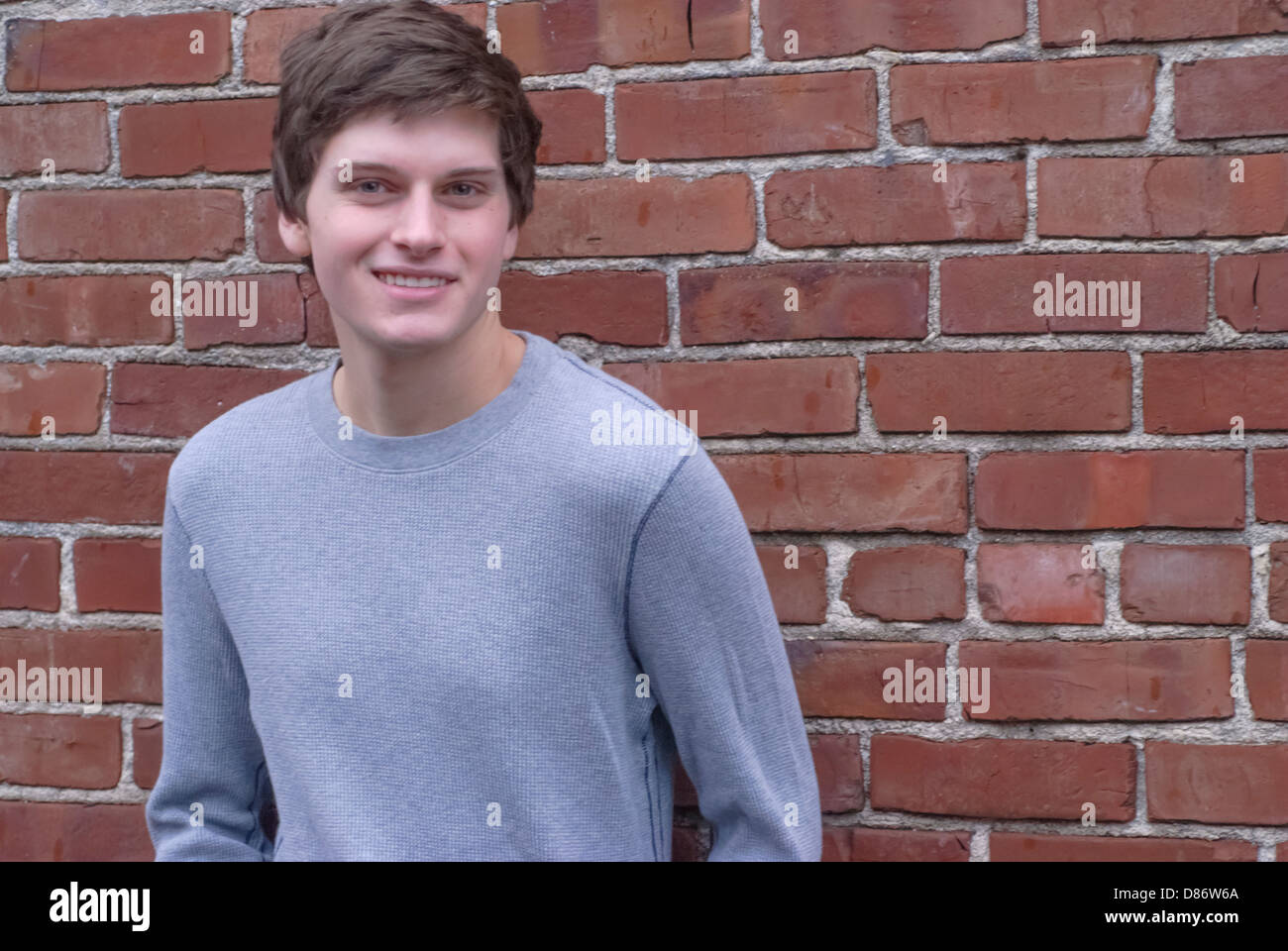 Teen boy 16 17 hi-res stock photography and images - Alamy