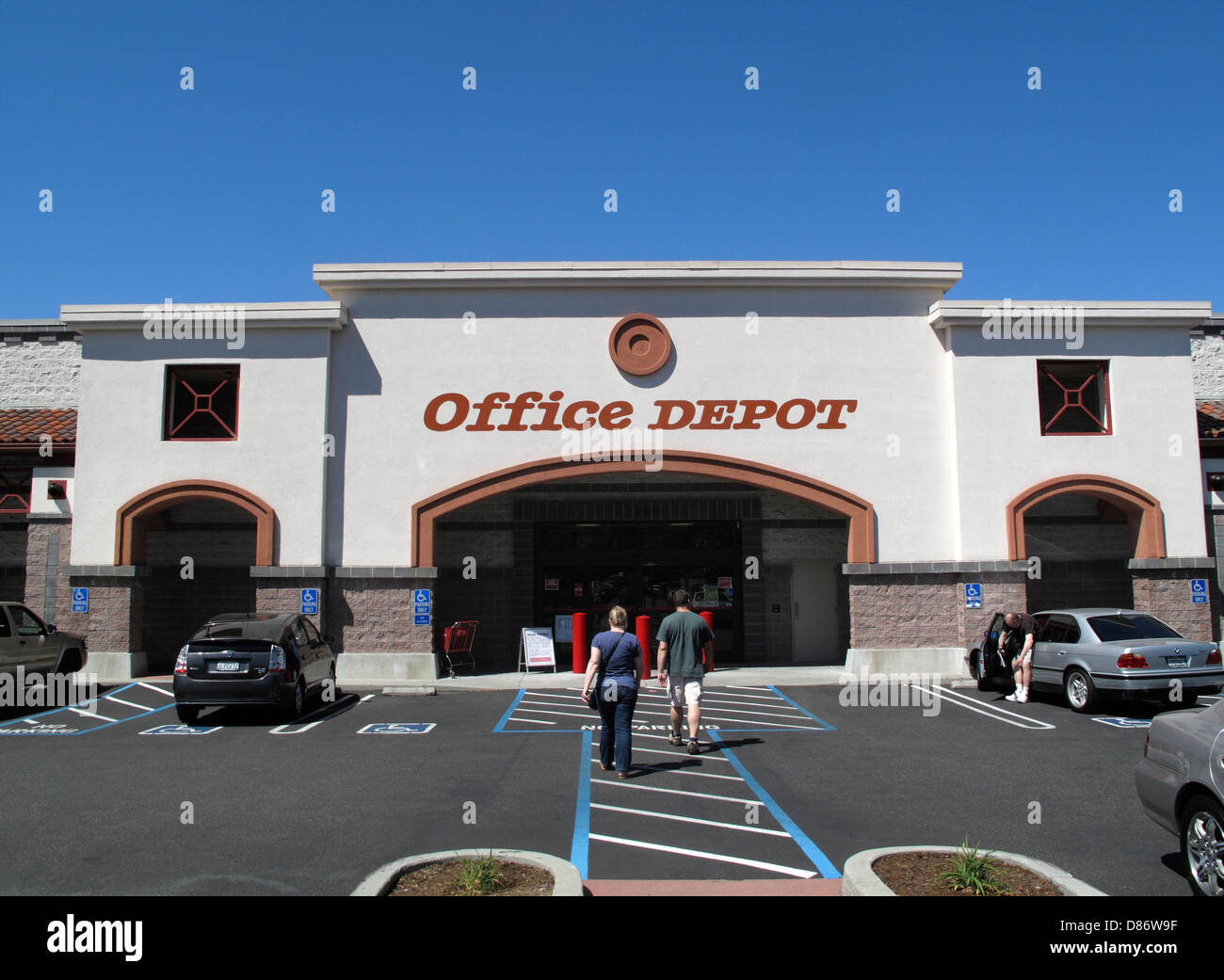 Office depot hires stock photography and images Alamy