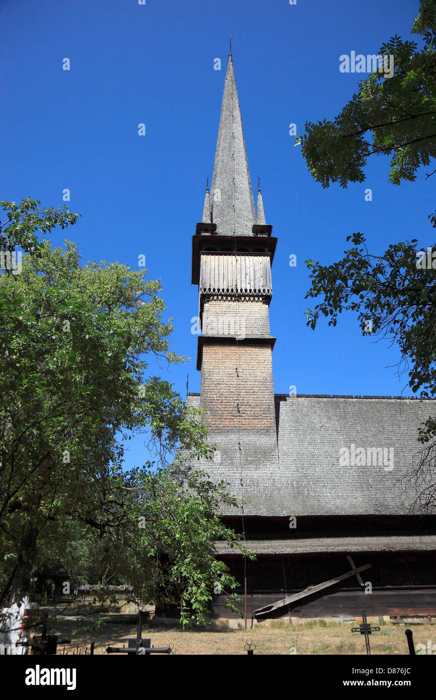 Unesco World Heritage Sites: wooden church, Church of the Holy Archangels of Surdesti, Maramures, Romania Stock Photo