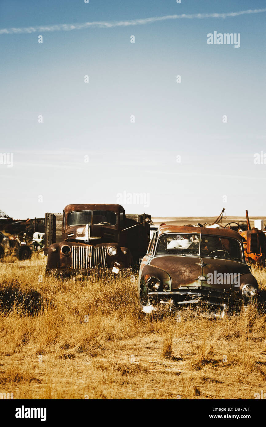 Car junkyard canada hires stock photography and images Alamy