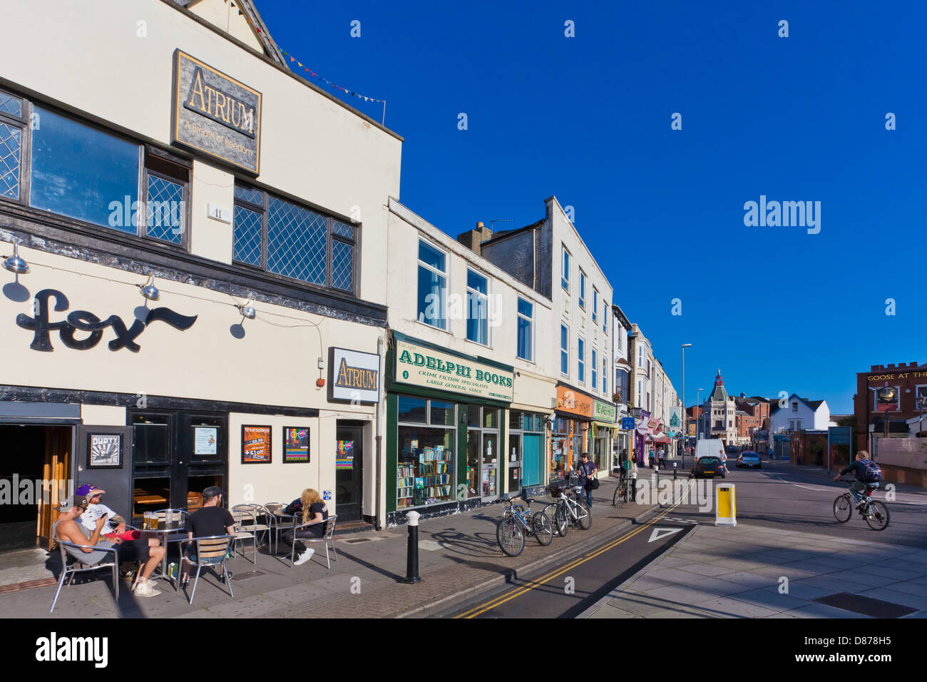 England, Hampshire, Portsmouth, View of pubs and shops at Albert Road Stock Photo