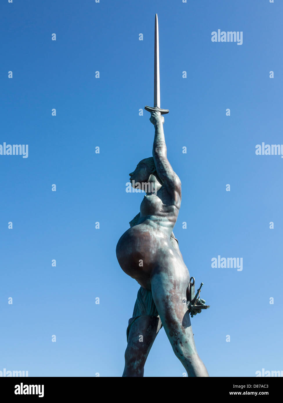 Sculpture pregnant woman hi-res stock photography and images - Alamy