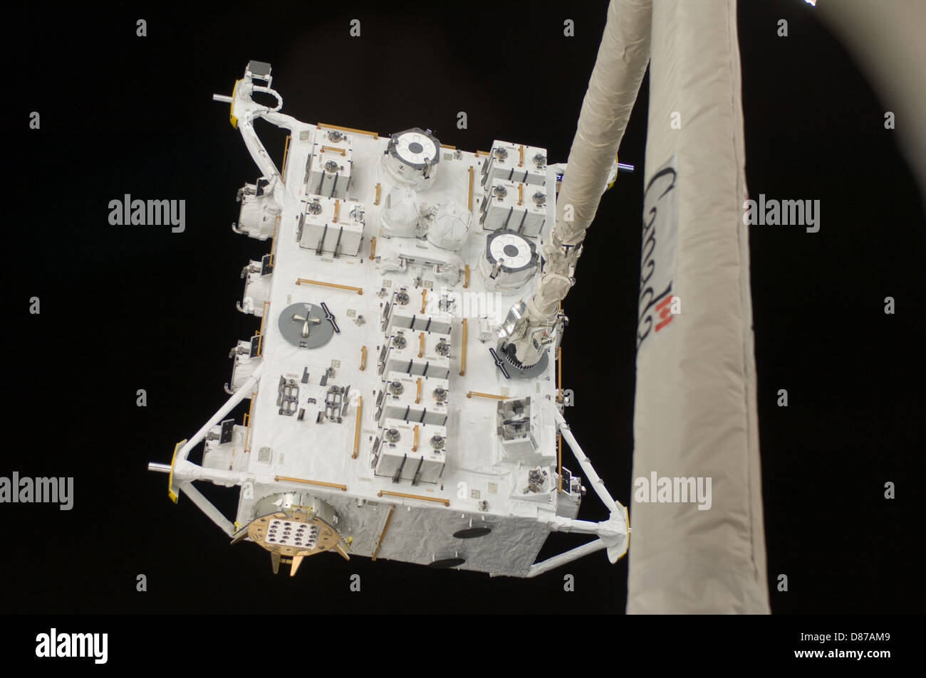 International microgravity laboratory hi-res stock photography and ...
