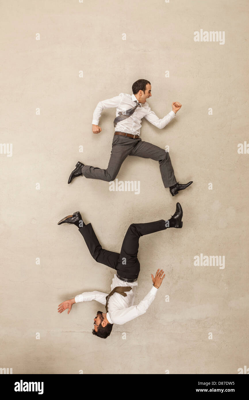 Opposite direction hires stock photography and images Alamy