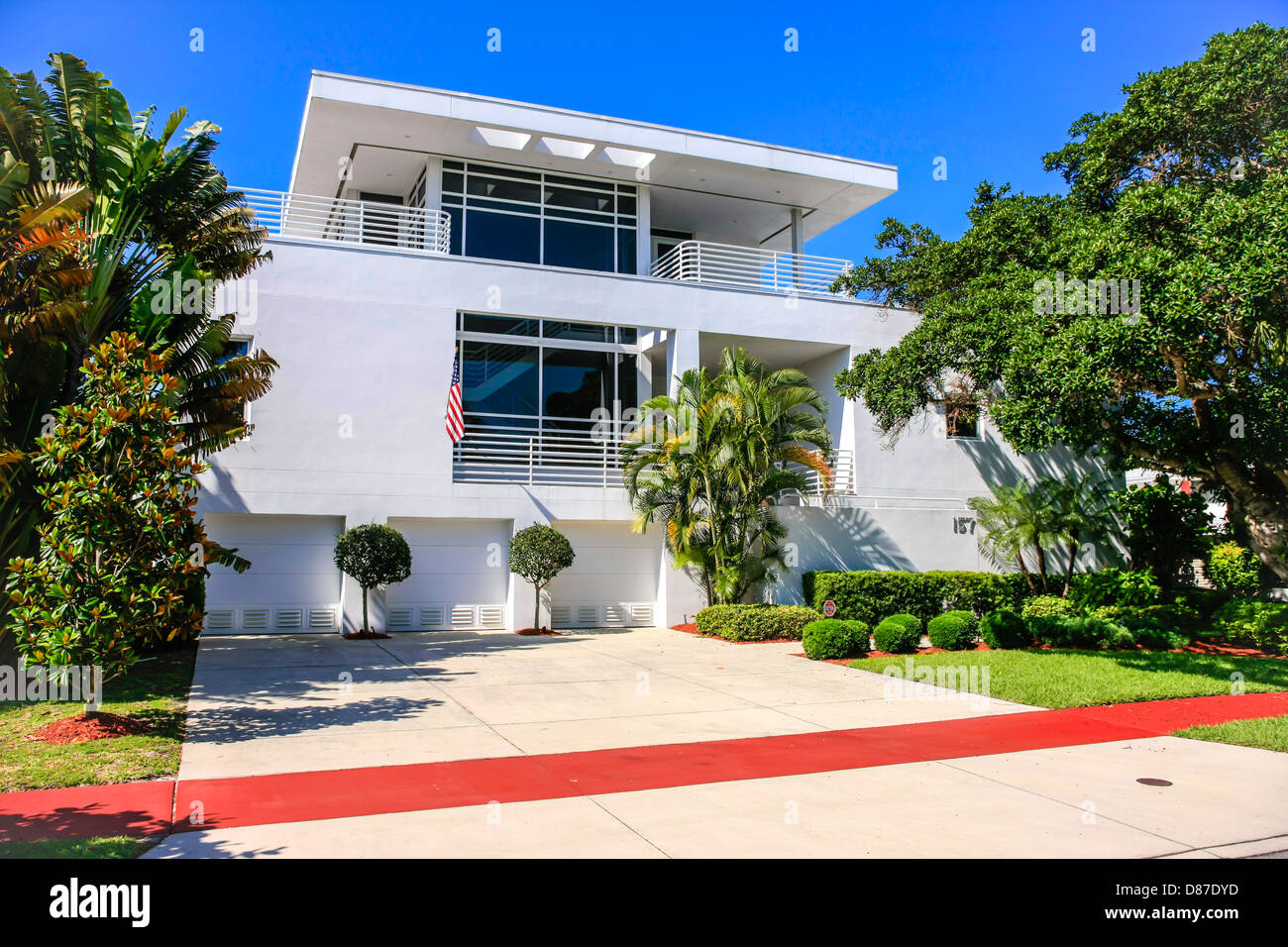 Real estate on St. Armands Circle Island in Florida Stock Photo Alamy
