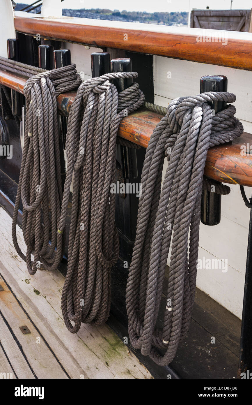 Nautical ropes stowed at RSS Discovery. Discovery point Dundee Stock Photo