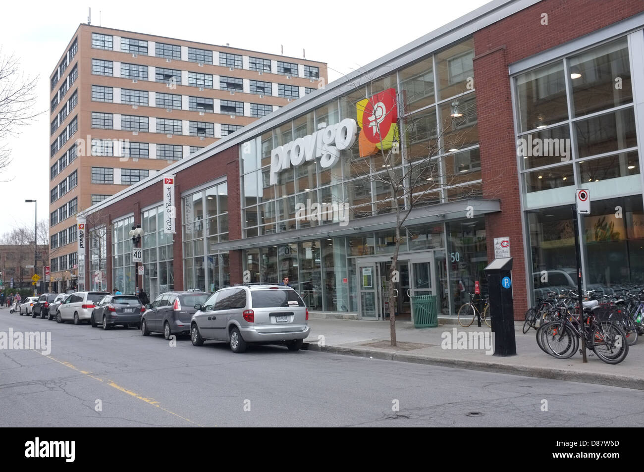 Supermarket quebec hires stock photography and images Alamy