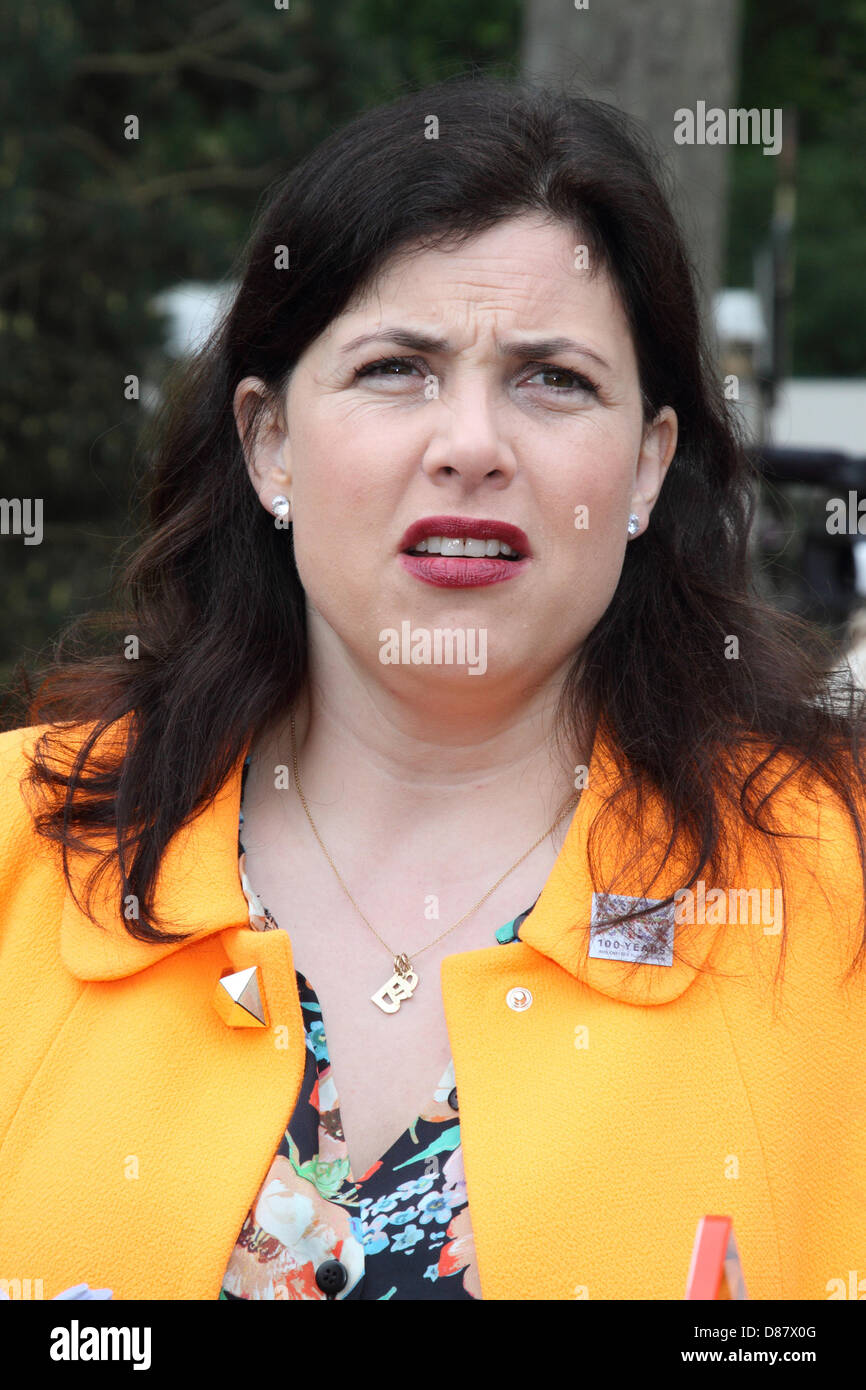 Kirstie allsopp 2013 hi-res stock photography and images - Alamy