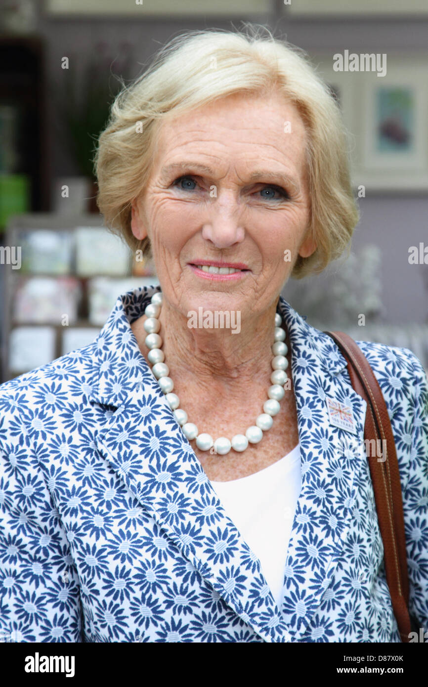Chelsea, London, UK. May 20th 2013. Mary Berry at the RHS Chelsea Flower Show Press and VIP Preview Day, Royal Hospital, Chelsea, London - May 20th 2013  Photo by Keith Mayhew/Alamy Live News Stock Photo