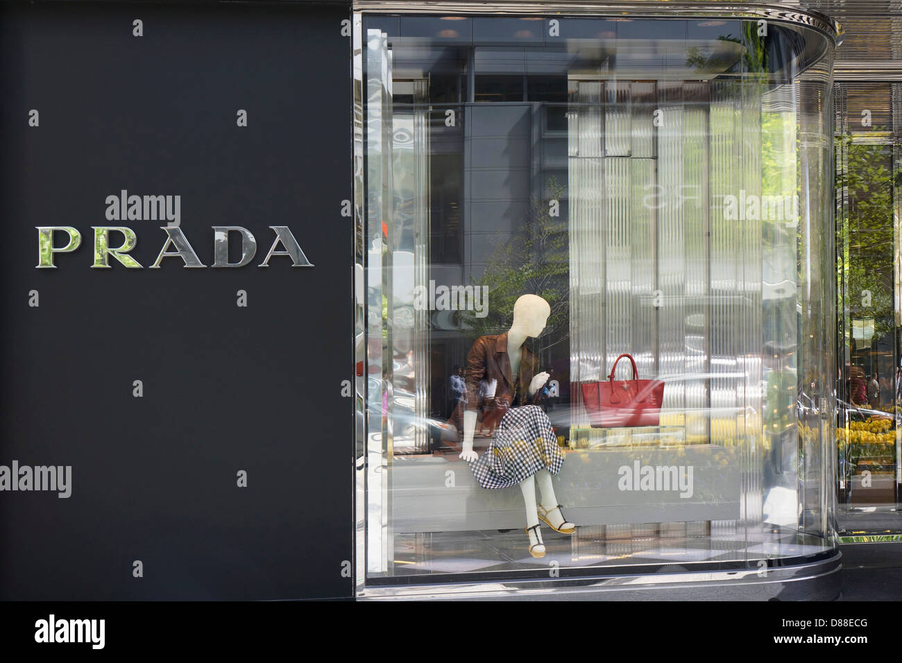 Louis Vuitton And Prada Stores Stock Photo - Download Image Now - Prada, Louis  Vuitton - Designer Label, Architecture - iStock