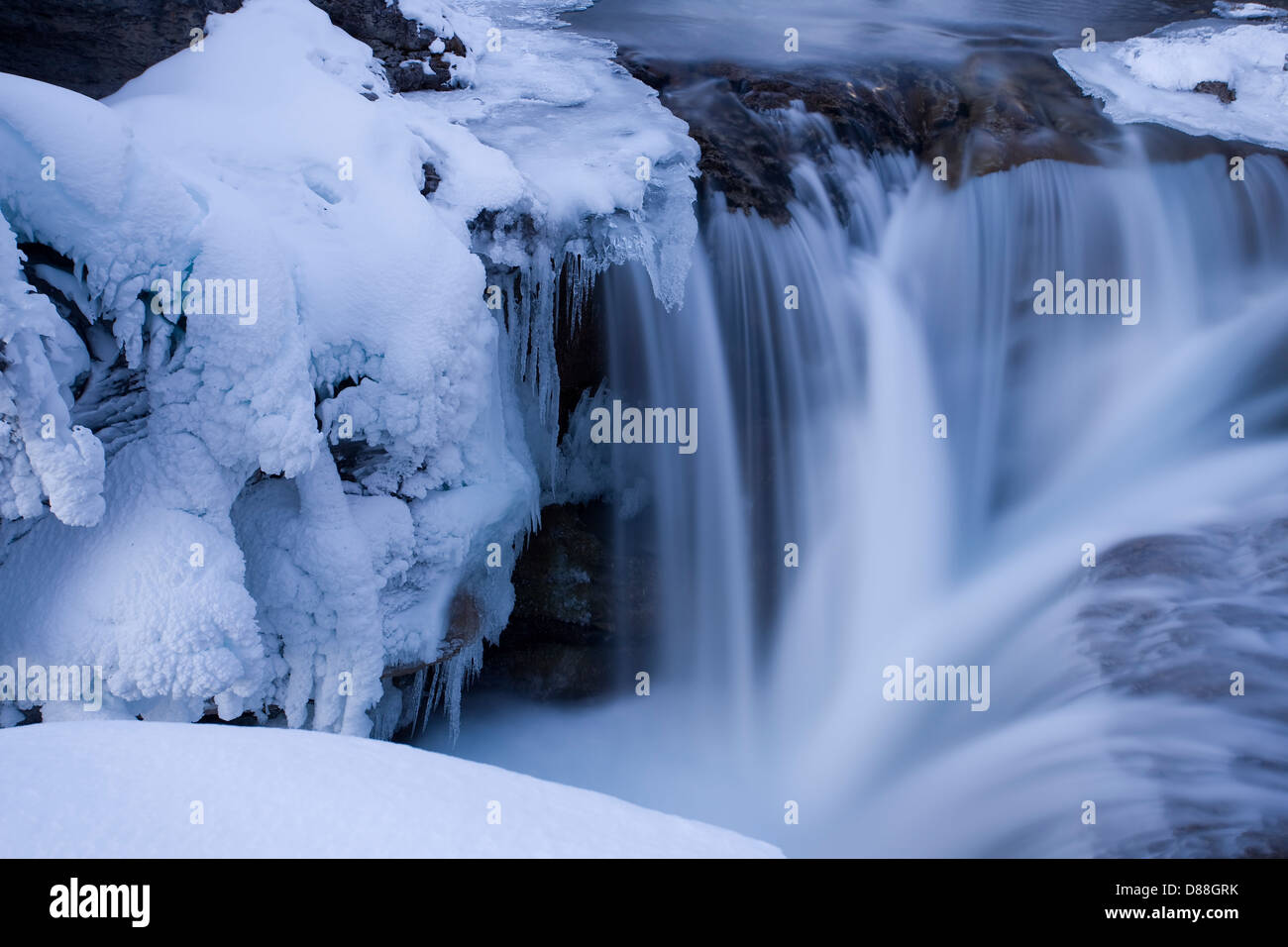 Elbow freeze hi-res stock photography and images - Alamy
